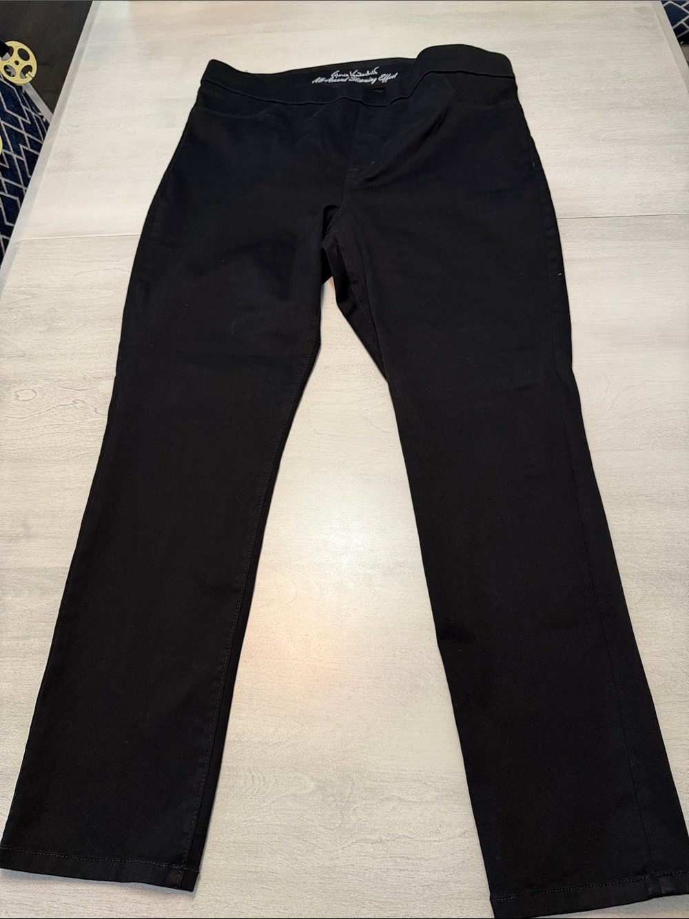 Gloria Vanderbilt Black All-Around Slimming Effect Pants